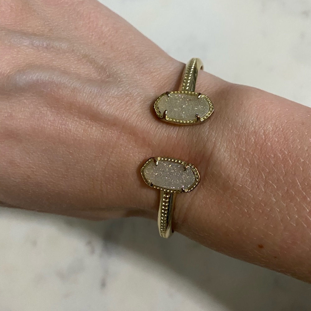 Kendra Scott bracelet